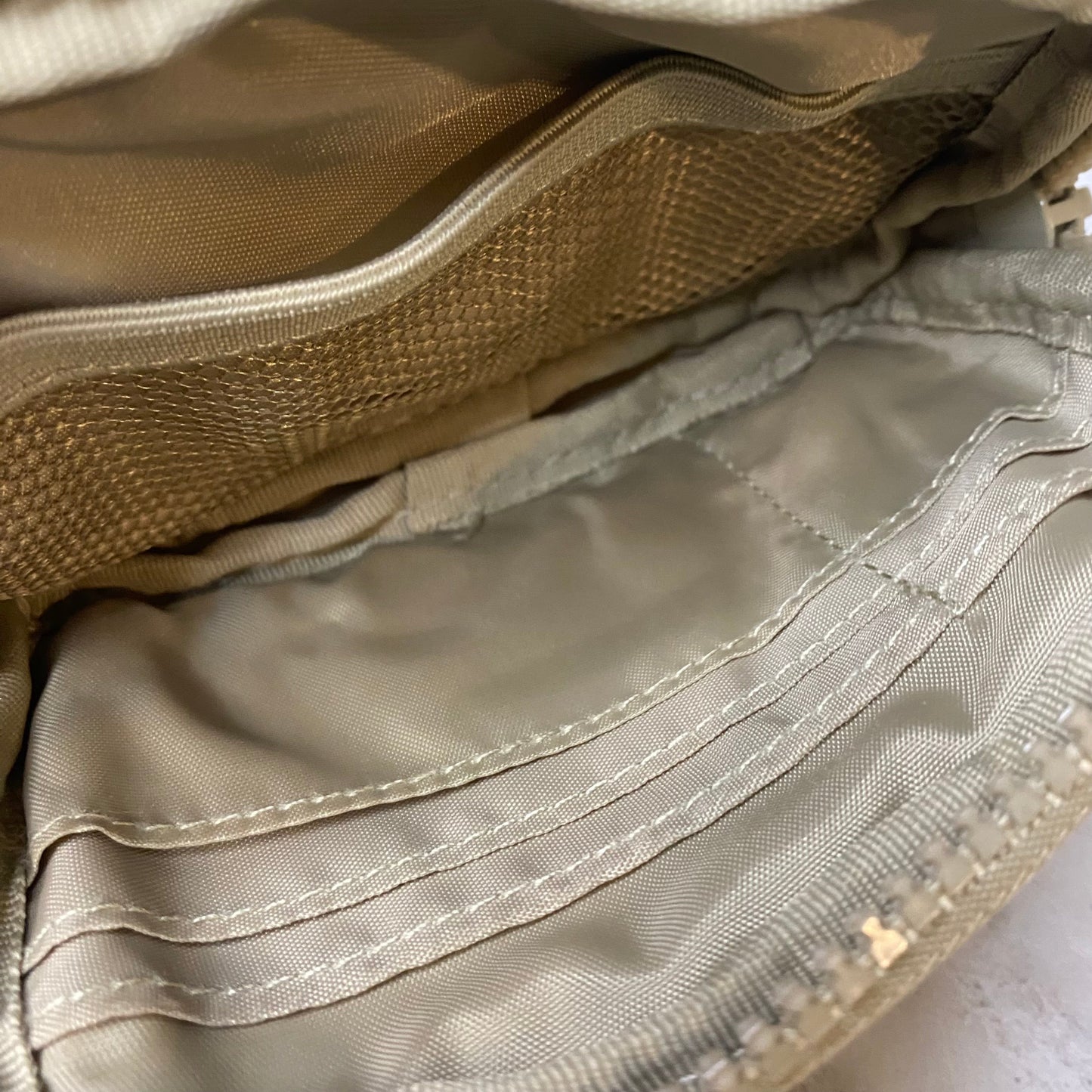 Rue - Nylon Wristlet Wallet - Solid