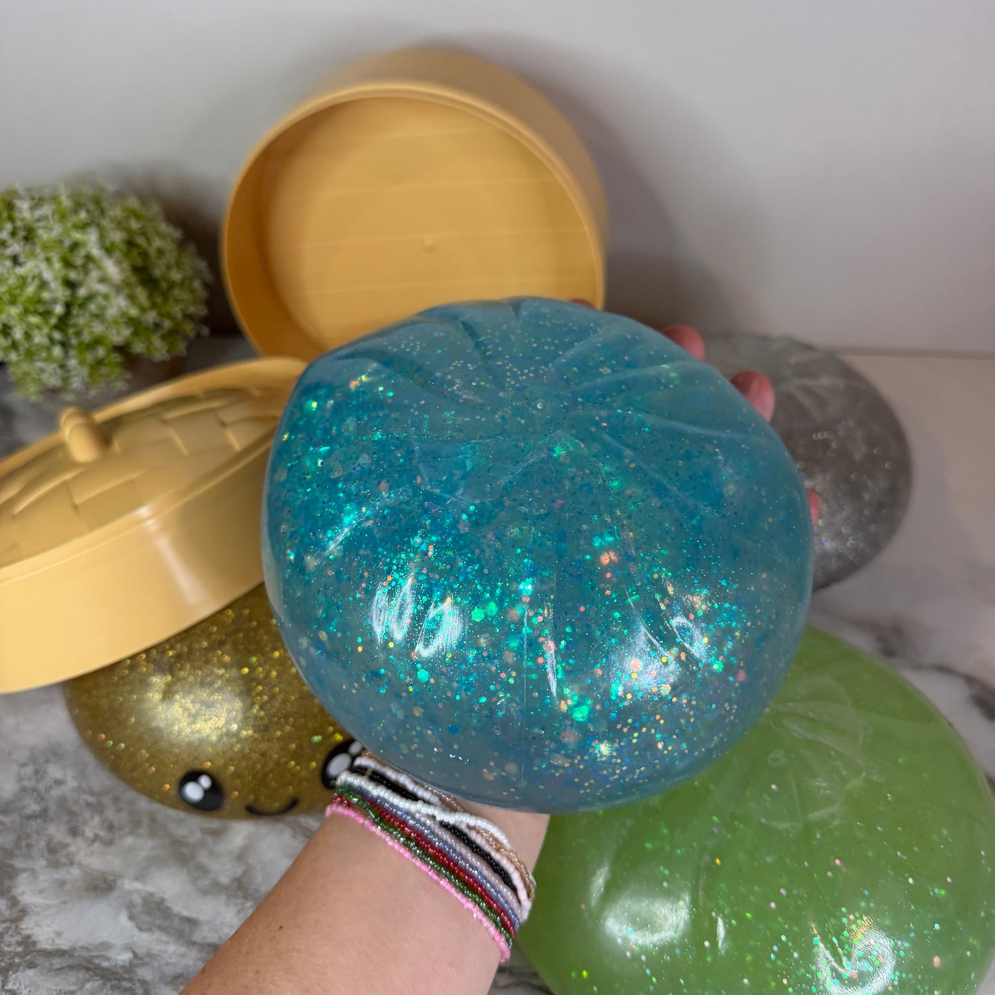 Squishy Toy - XL Jumbo Dumpling, Quick Squeeze Glitter