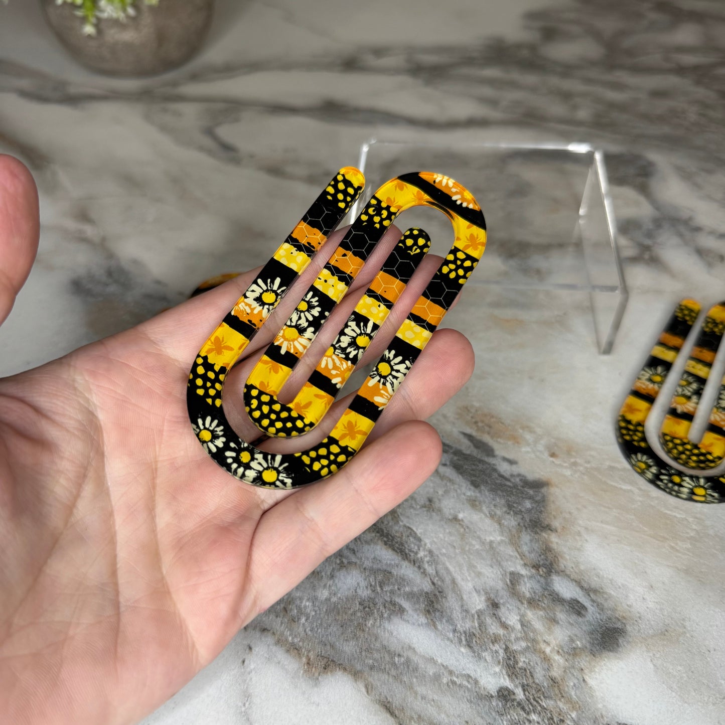 Jumbo Paperclip - Black & Yellow Daisy