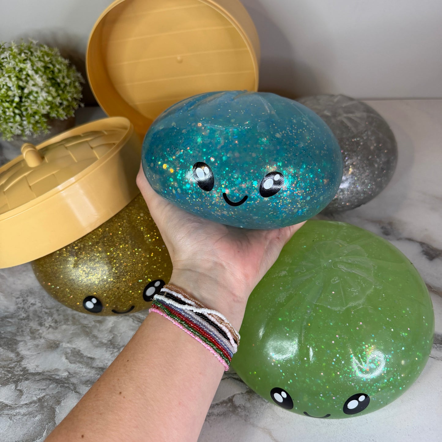 Squishy Toy - XL Jumbo Dumpling, Quick Squeeze Glitter
