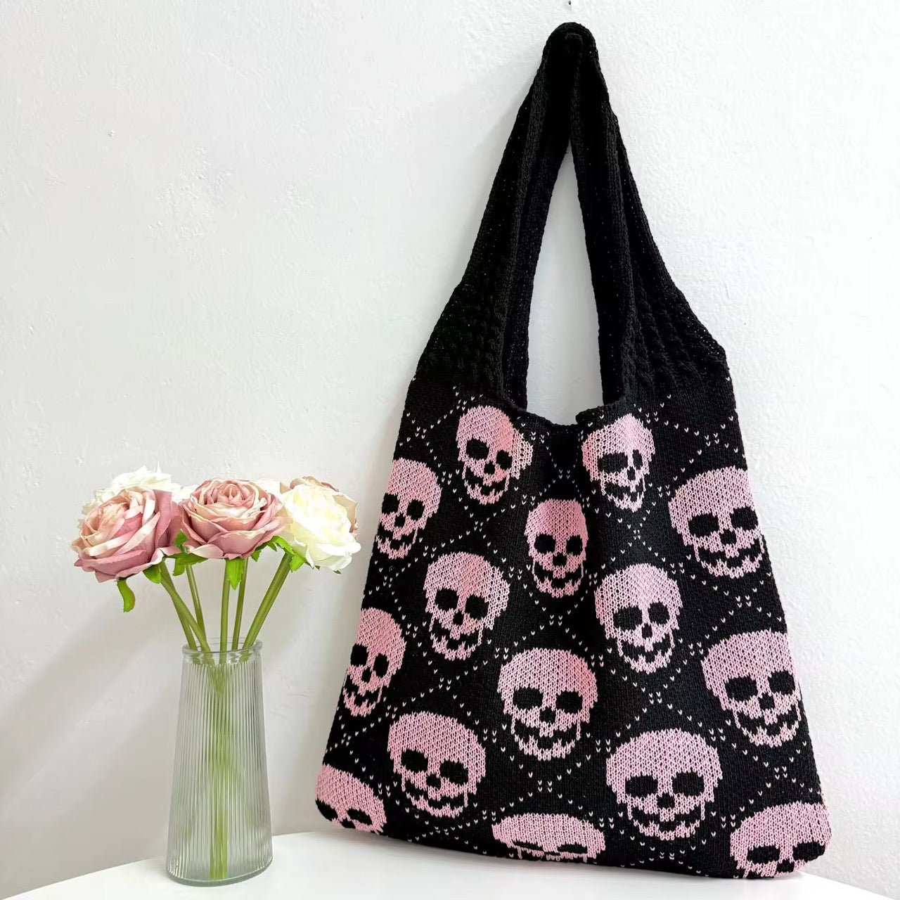 Tote Bag - Knit Sweater - Skull